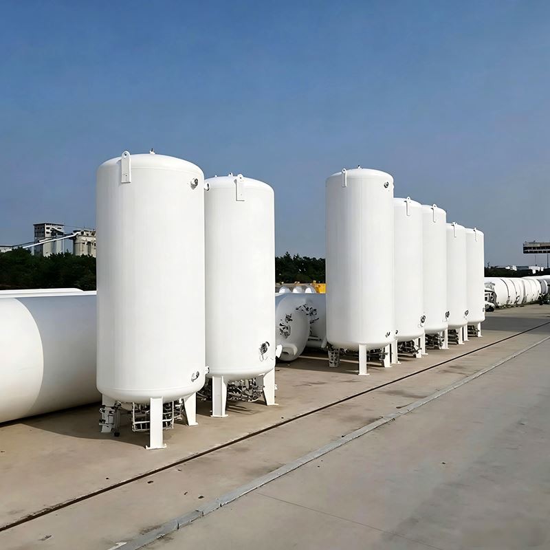 Liquid Nitrogen Tank