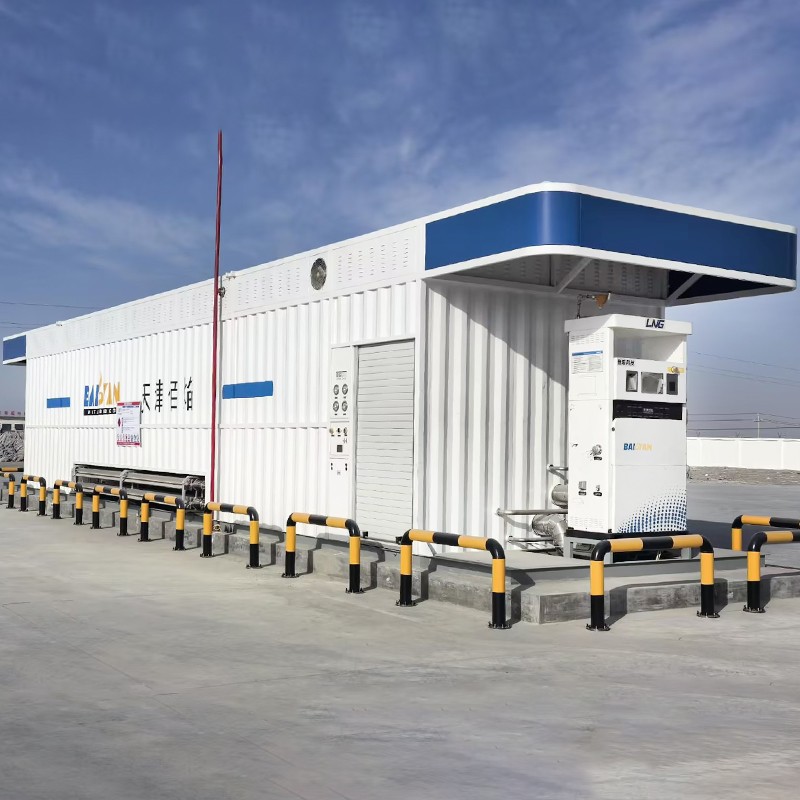 Clean energy LNG fuel station